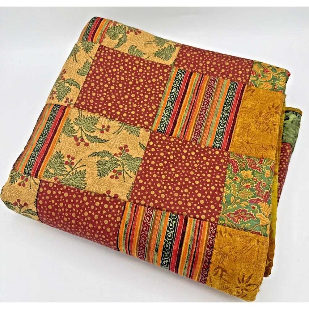 Vintage Handmade Patchwork Quilt Christmas Lap Blanket/Throw Fall/Harvest 48”
